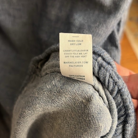 Marine layer Men’s size “Larger” (in between large and XL) casual button down - Picture 5 of 6